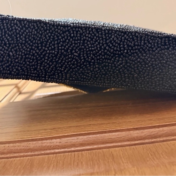 Elegant Black Beaded Clutch with Martini Design - Picture 4 of 4